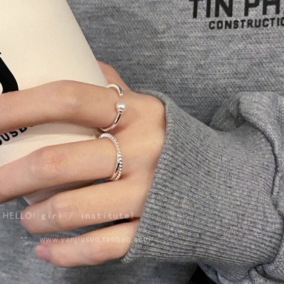 Exquisitely crafted high - quality rings, decorations for your fingertips